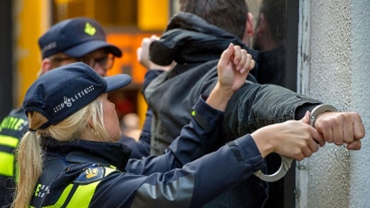 Nijmegen - Politie zoekt getuigen van poging overval