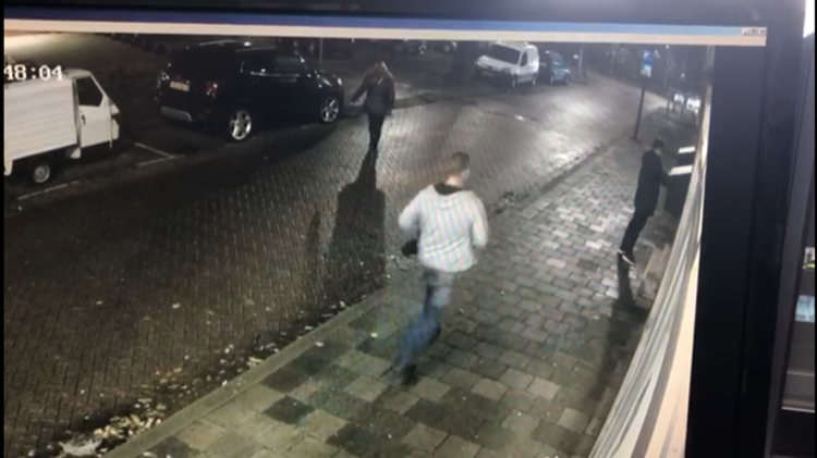 Rotterdam - Gezocht - Wie sloeg 27-jarige man knock-out?